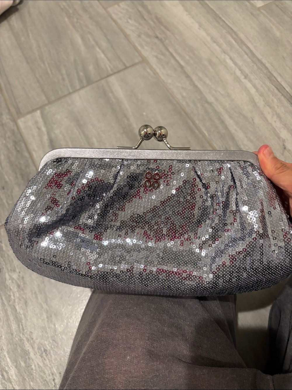 NWT Coach Julia Poppy Limited Edition Silver Sequin Kisslock Wristlet Clutch